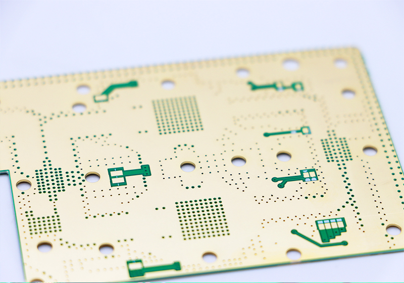 Produsen PCB nggawa sampeyan ngerti bedane emas kecemplung lan papan sing dilapisi emas